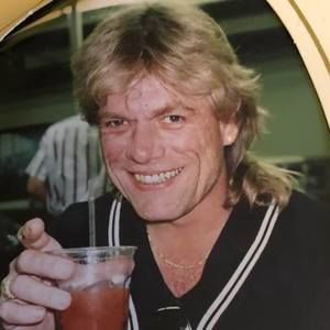 Meet your Posher, Gary